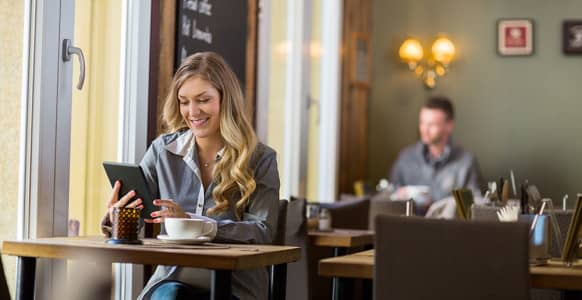 Hypnotizing A Girl At A Coffee Shop